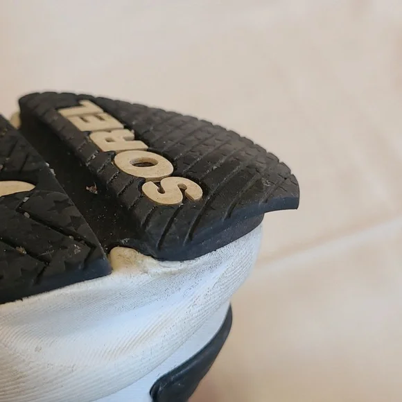 Sorel Women's black boots - Picture 9 of 16